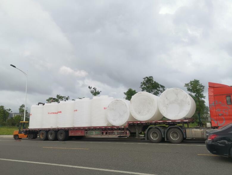 如何鑒別塑料水箱容器質量？