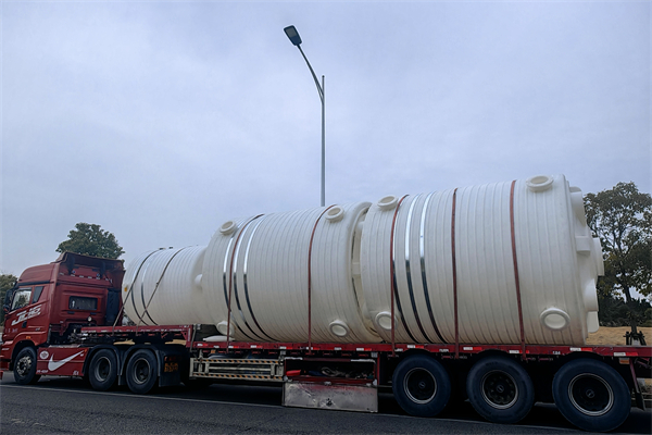 30噸塑料水箱塑料桶 水處理環(huán)保設備