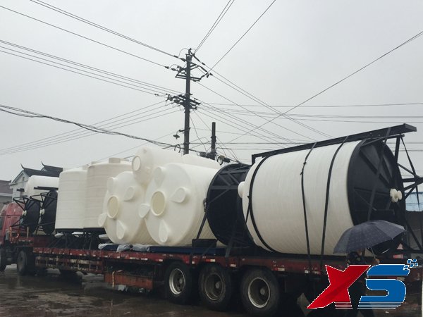 10噸立式儲罐pe儲罐設備